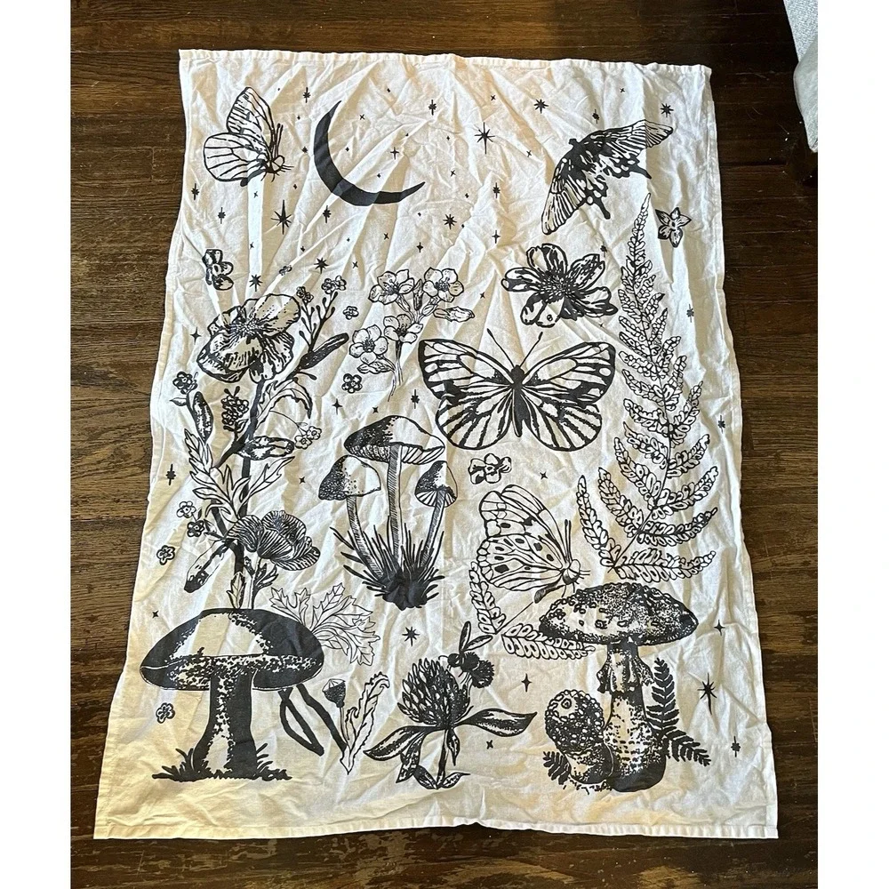 Tapestry Wall Hanging Flowers Mushrooms Butterflies Boho 34x46 White/Black
